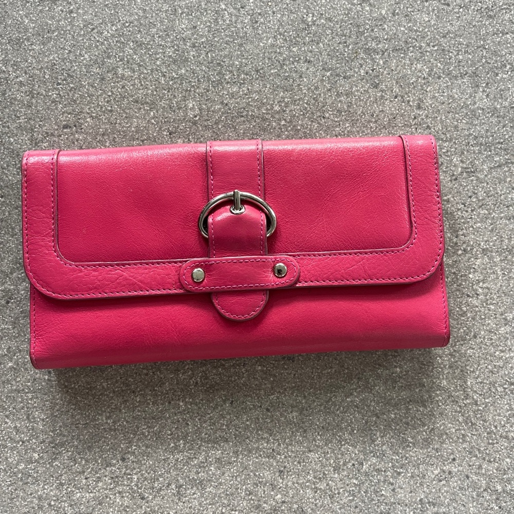 Elegant Pink Leather Clutch